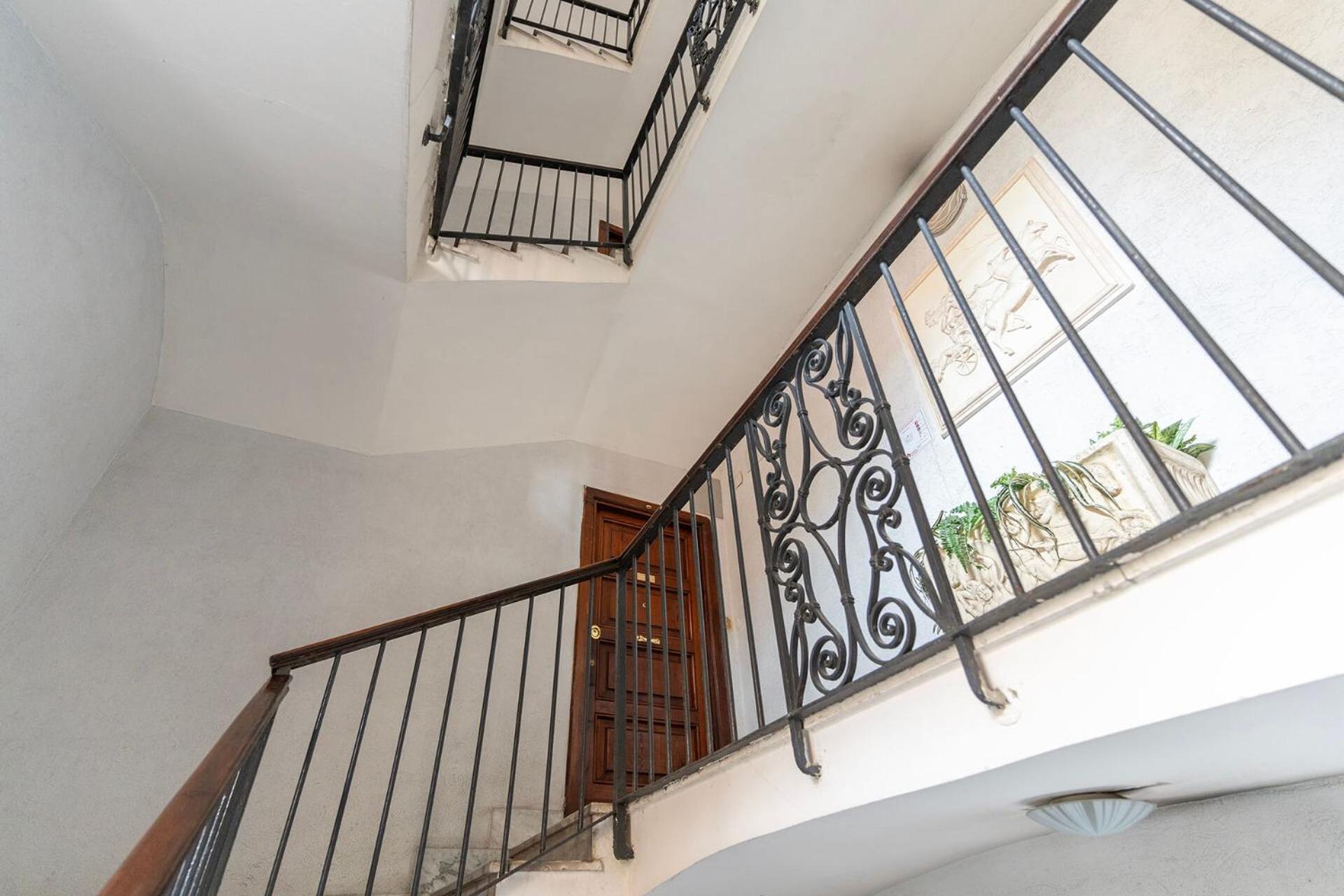 Apartment Pictadomus-albus, Metro Furio Camillo